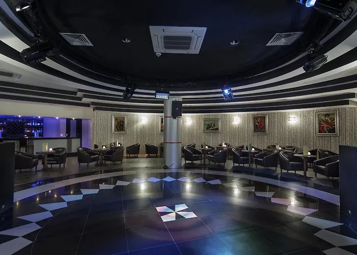 Alba Royal (adults Only) Side