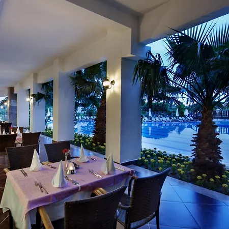 Курортний комплекс Alba Royal (adults Only)