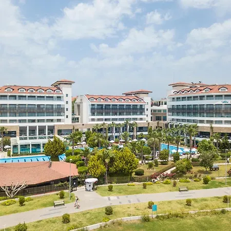 Курортний комплекс Alba Royal (adults Only) 5*