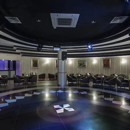 Alba Royal (adults Only) סייד